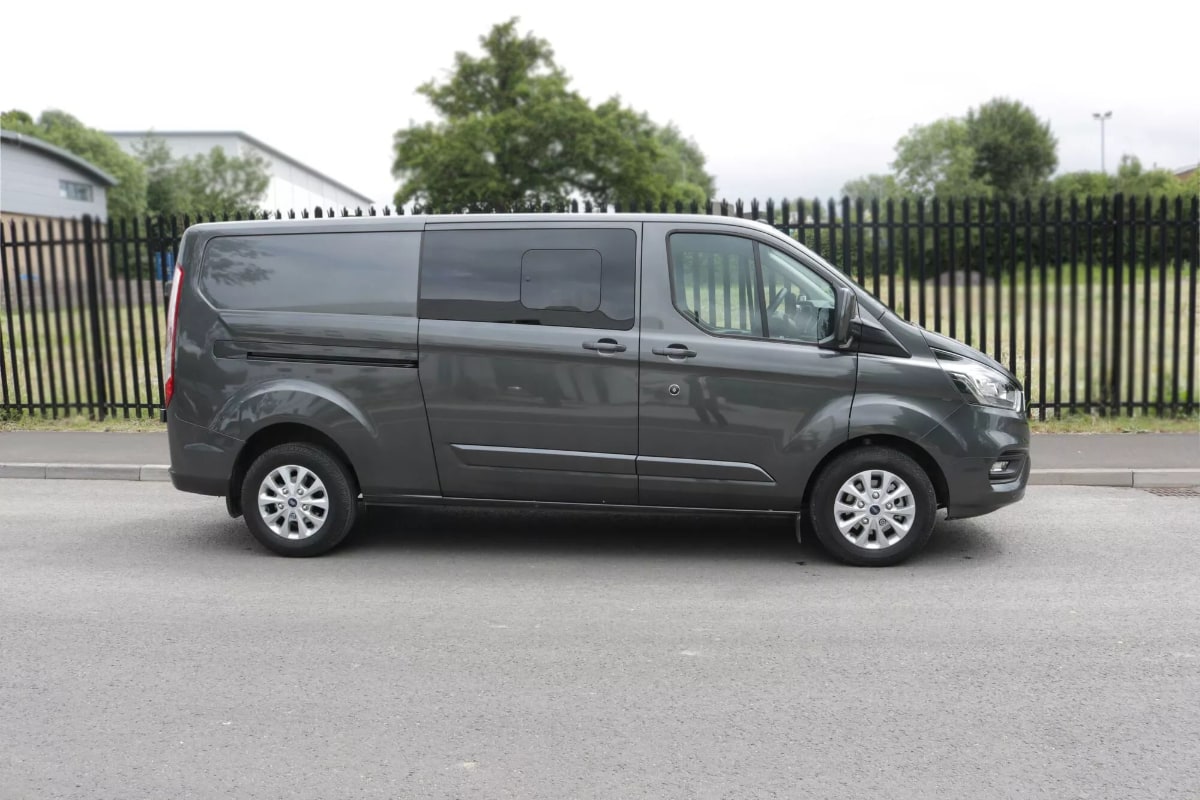 MEDIUM CREW CAB VAN - Dorset Vehicle Rentals